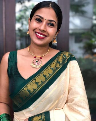 Black Zari Work Silk Saree With Blouse Piece