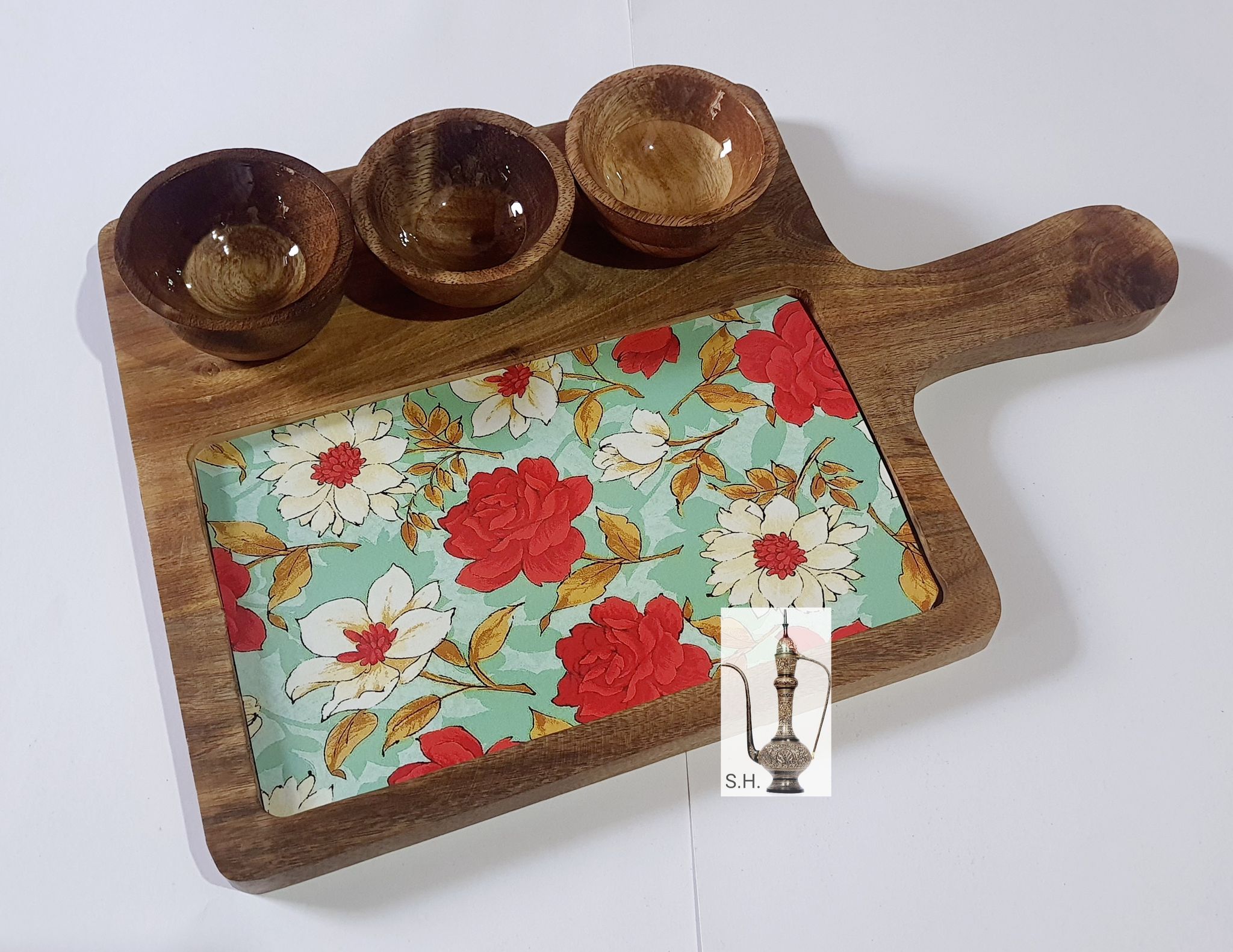 Sara Home Mango Wood Serving Chipdip/Dosa/Chees/Snacks Tray Printed Enamel Serving Platter with Handle Appetizer Plate Serving Platter With 3 Bowls