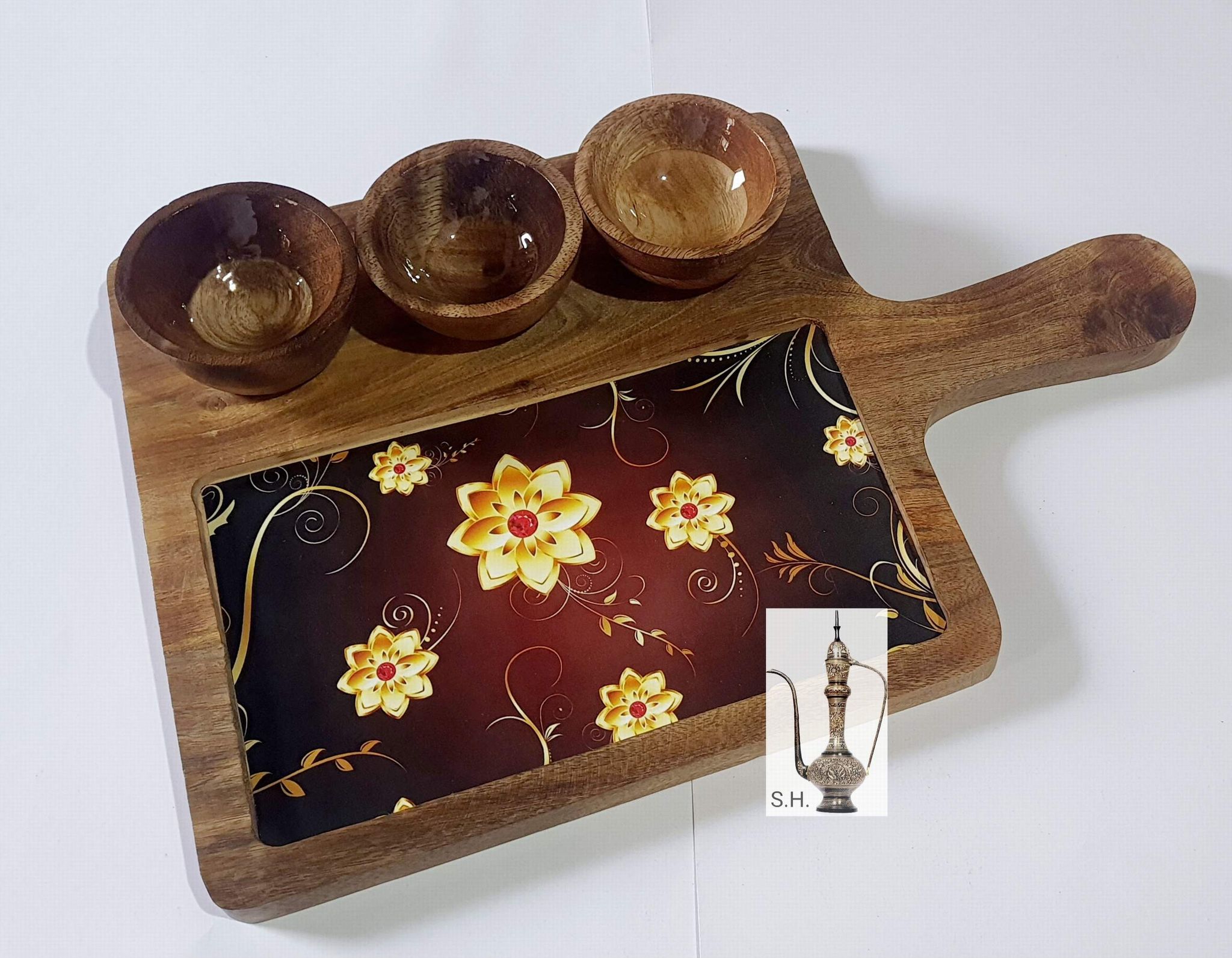 Sara Home Mango Wood Serving Chipdip/Dosa/Chees/Snacks Tray Printed Enamel Serving Platter with Handle Appetizer Plate Serving Platter With 3 Bowls