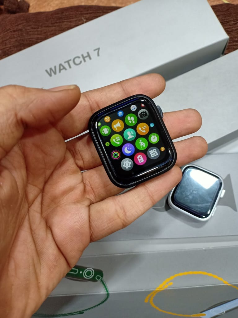 New T-500 S8 Series Smart Watch Sleep Monitor, Distance Tracker, Calendaring, Sedentary Reminder, Text Messaging, Pedometer, Calorie Tracker, Heart Rate Monitor Smartwatch (Black)