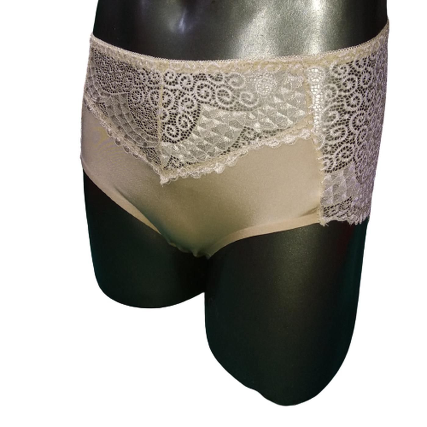 P0818 EMBROIDERED CHEEKY PANTY