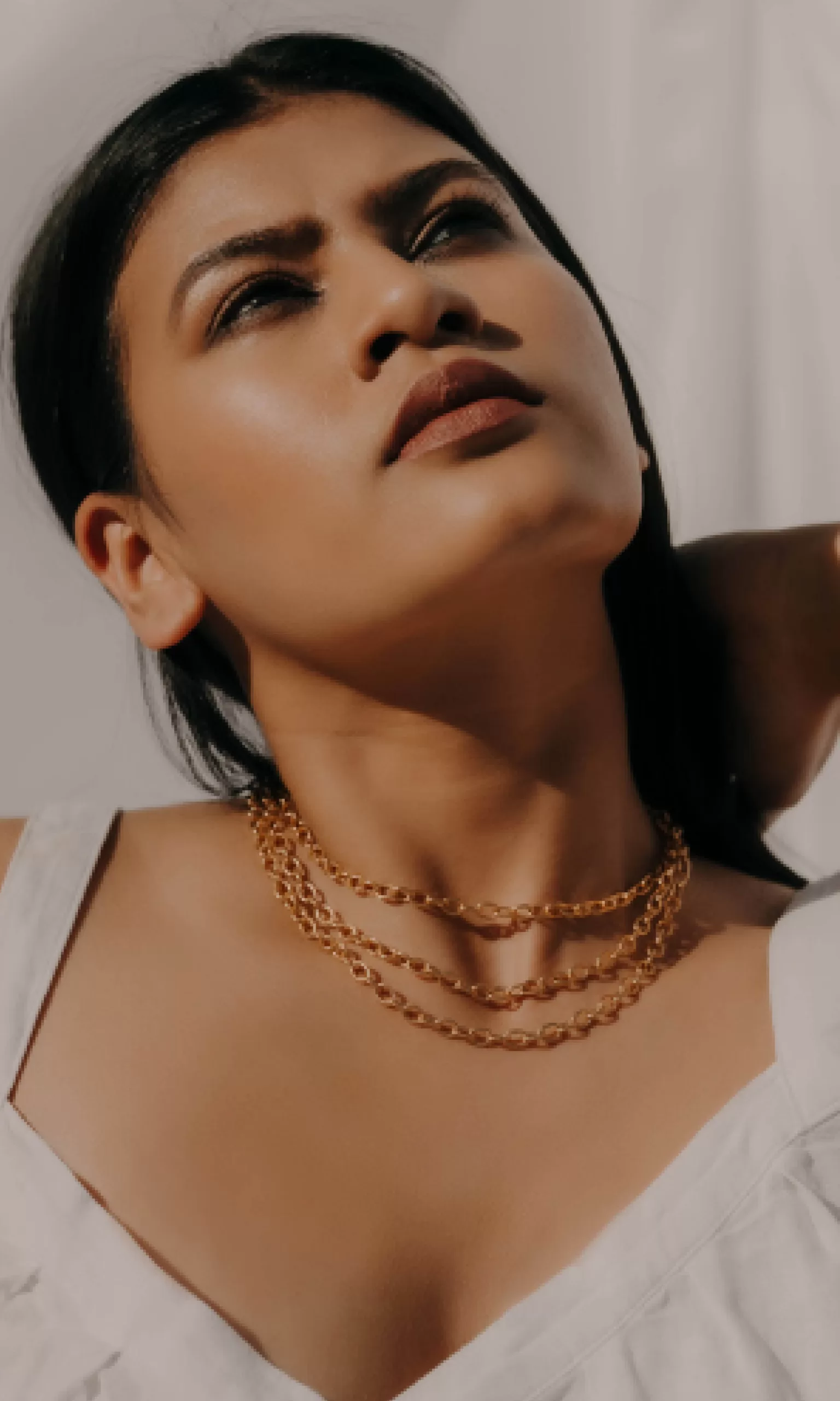 Lily Neckpiece