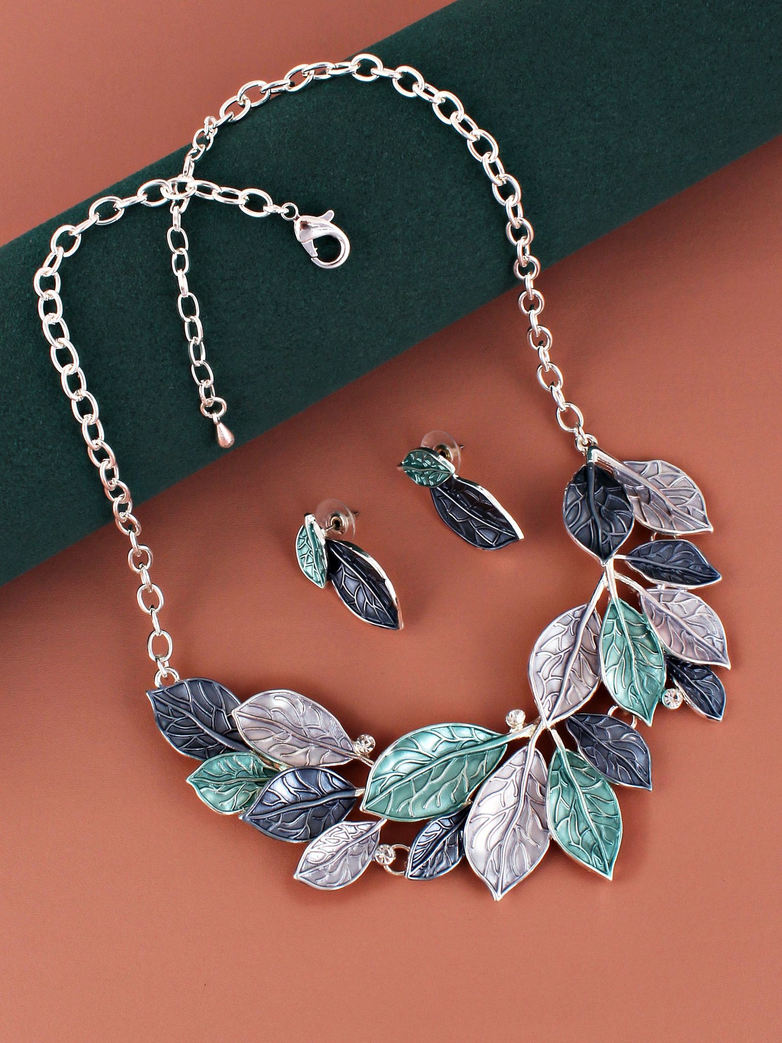 LUCKY JEWELLERY Fashion Jewelry for Women & Girls Necklace Set|Silver Plating Leaf Design Necklace With Earrings|Birthday Gift for Women Anniversary Gift for Wife Valentine Gift (480-CHSM1-1166-BLF)