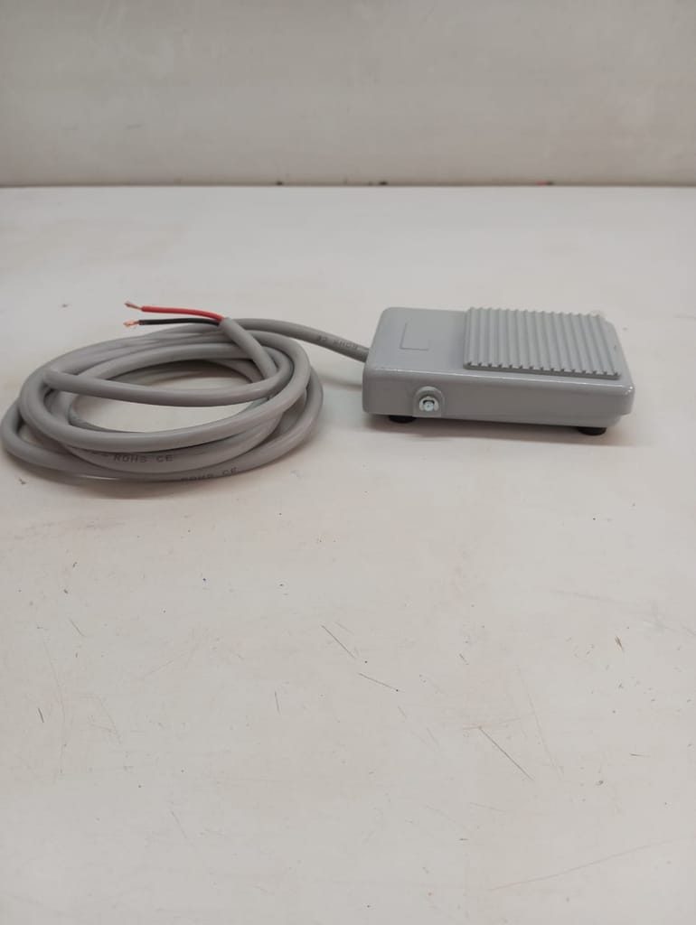 BRISK brand Foot Switch, BFS-01/A/C2.2, 10A/250VAC