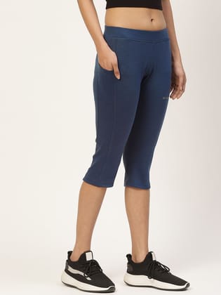 Womens Skinny-Fit Three-Fourth Jegging Womens Skinny-Fit Three-Fourth Jegging