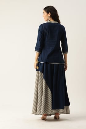 Women Striped Kurti with Skirt Women Striped Kurti with Skirt