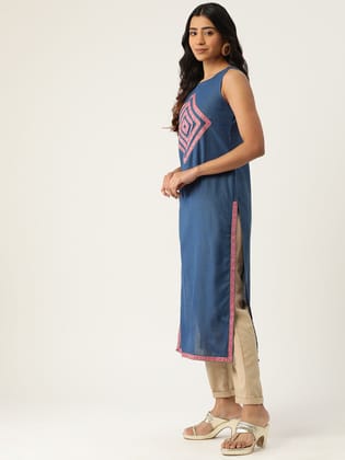 Women Geometric Embroidered Mirror Work Kurta with Shrug