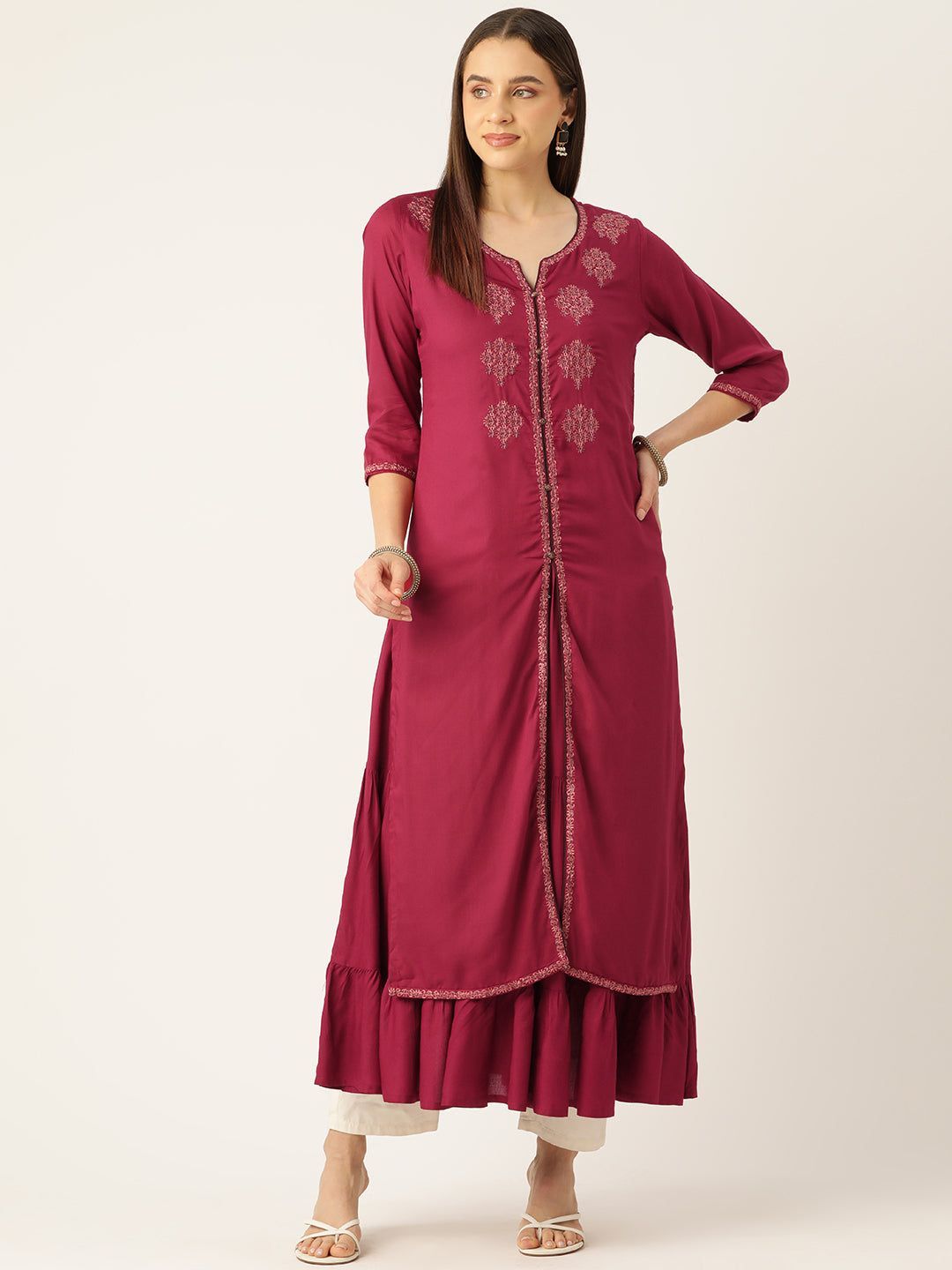 Women Floral Thread Work Kurta