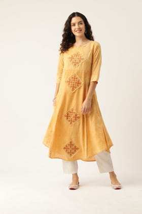 Women Embroidered Anarkali Kurta