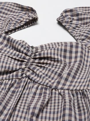 Grey & Black Checked Sweetheart Neck Twisted Top