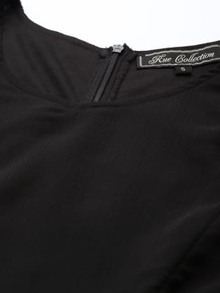 Women Black Solid Crop Top