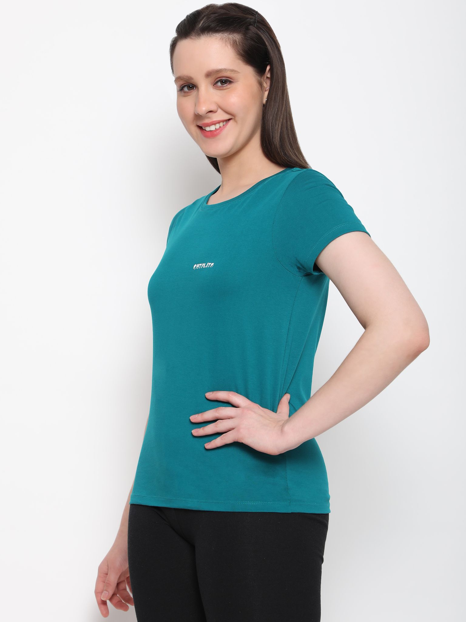 OUTFLITS Ladies Solid Tshirts