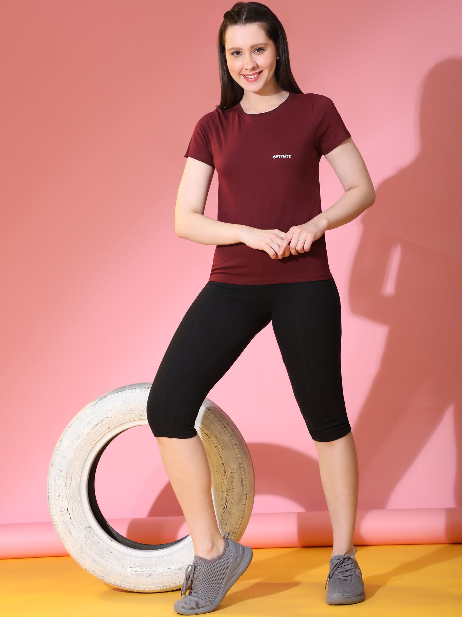 OUTFLITS Ladies Solid Tshirts