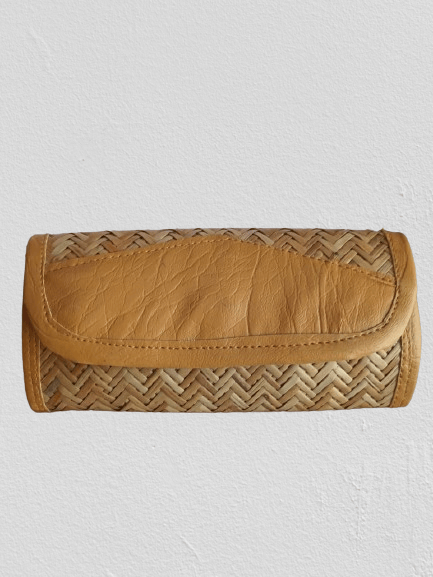 HANDMADE BAMBOO CLUTCH PURSE - Handbags | Buy online on ZillyBuy