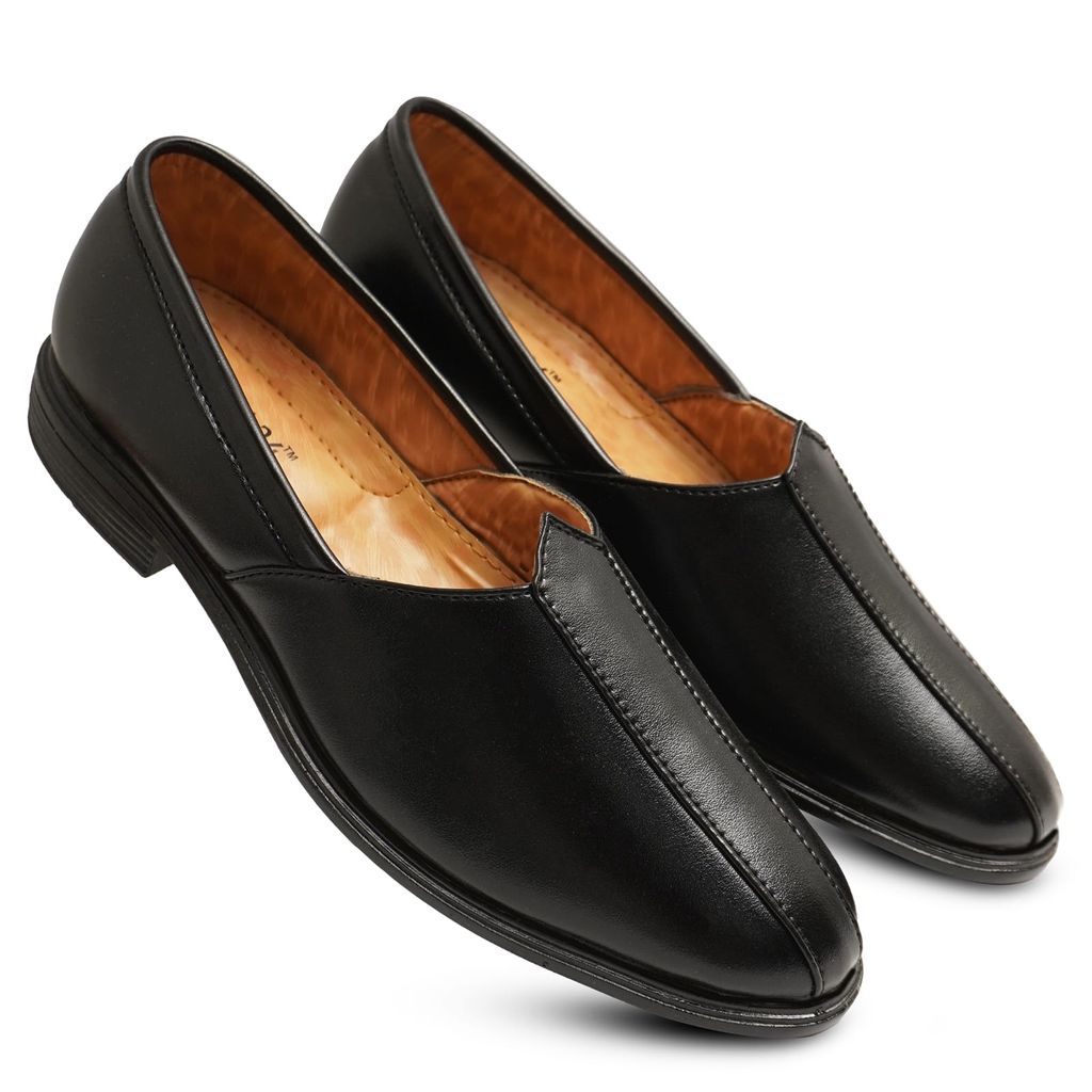 WUGO::Latest Fancy Men Nagra Shoes|Men Loafers|Aldo Shoes|Nagra Juttis For Men's & Boys (Free Home Delivery)