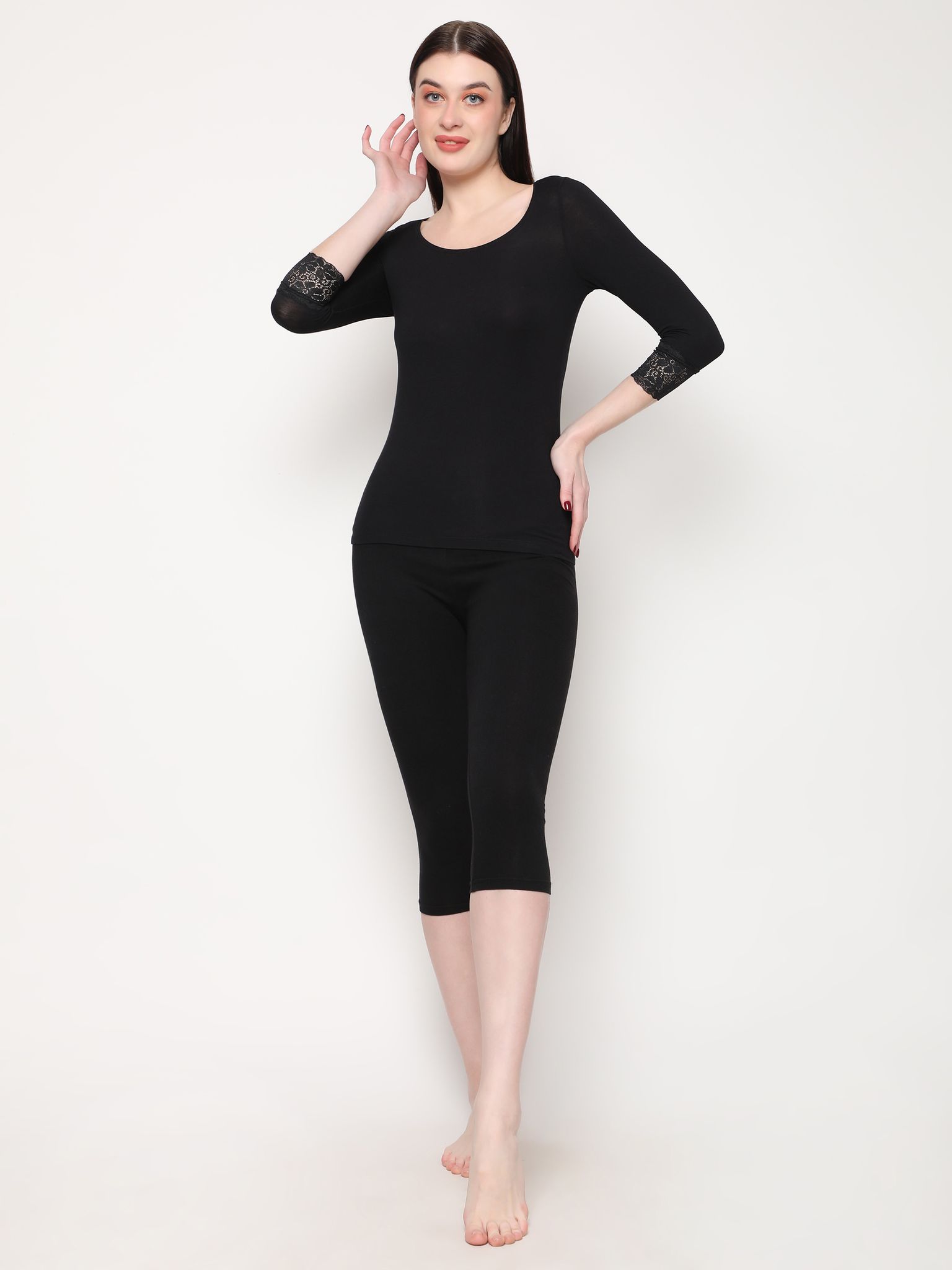 Outflits Ladies 3/4th Sleeve Lace Tshirt