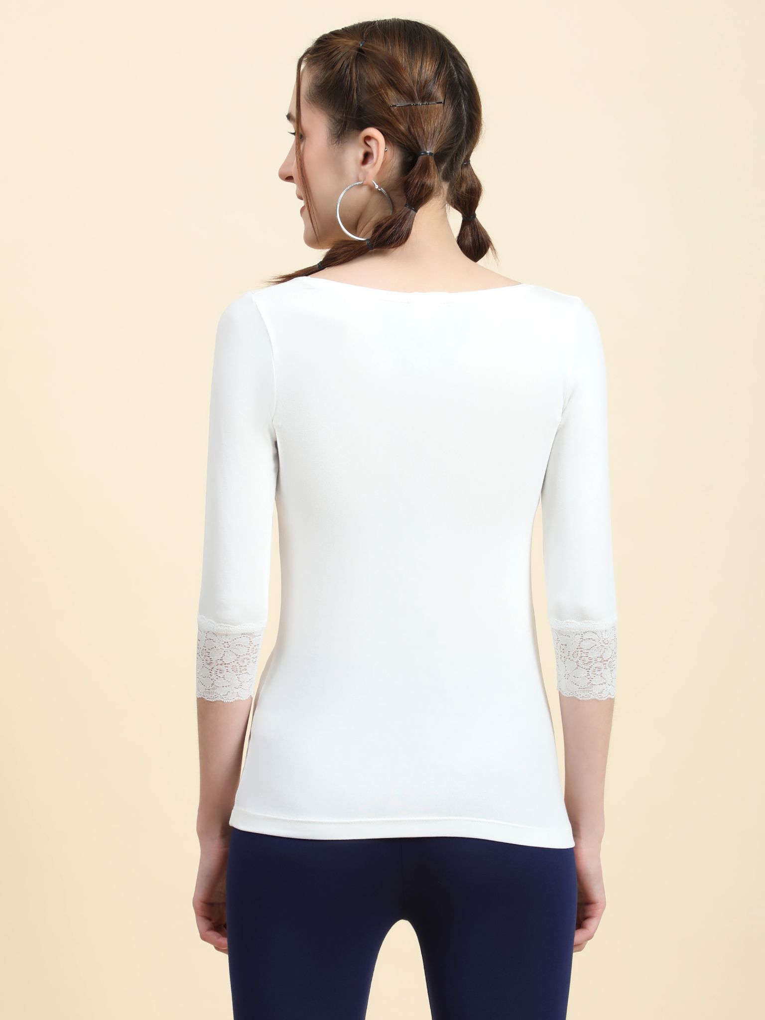 Outflits Ladies 3/4th Sleeve Lace Tshirt