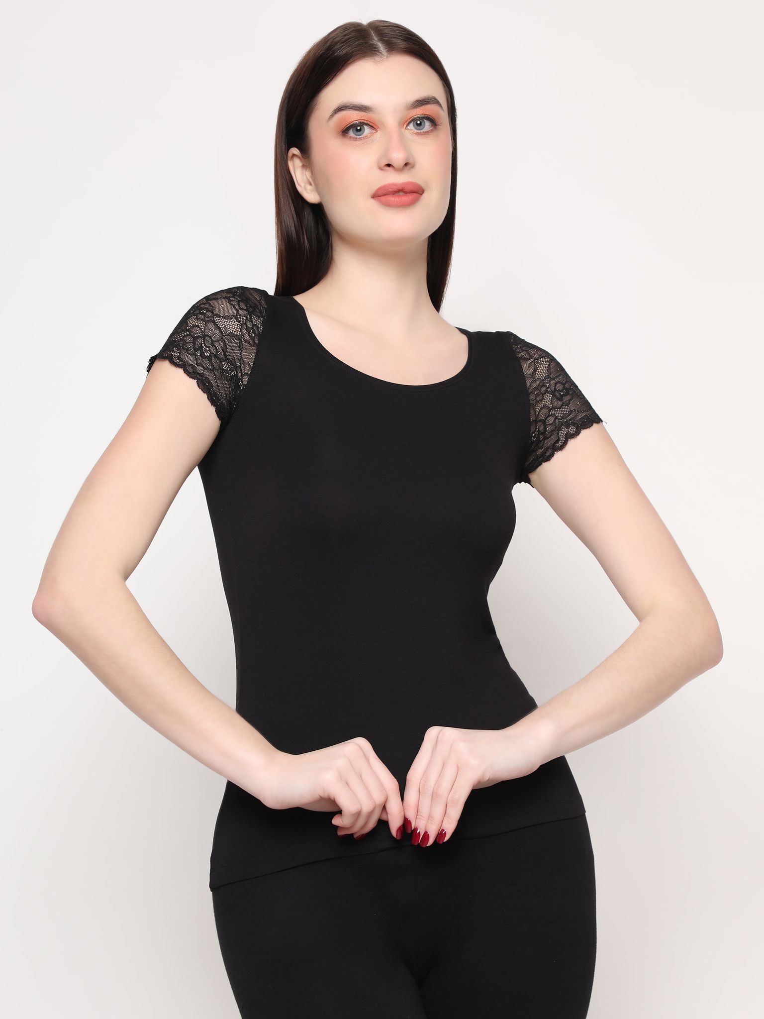 OUTFLITS Ladies Cuff Sleeve Lace Tshirt