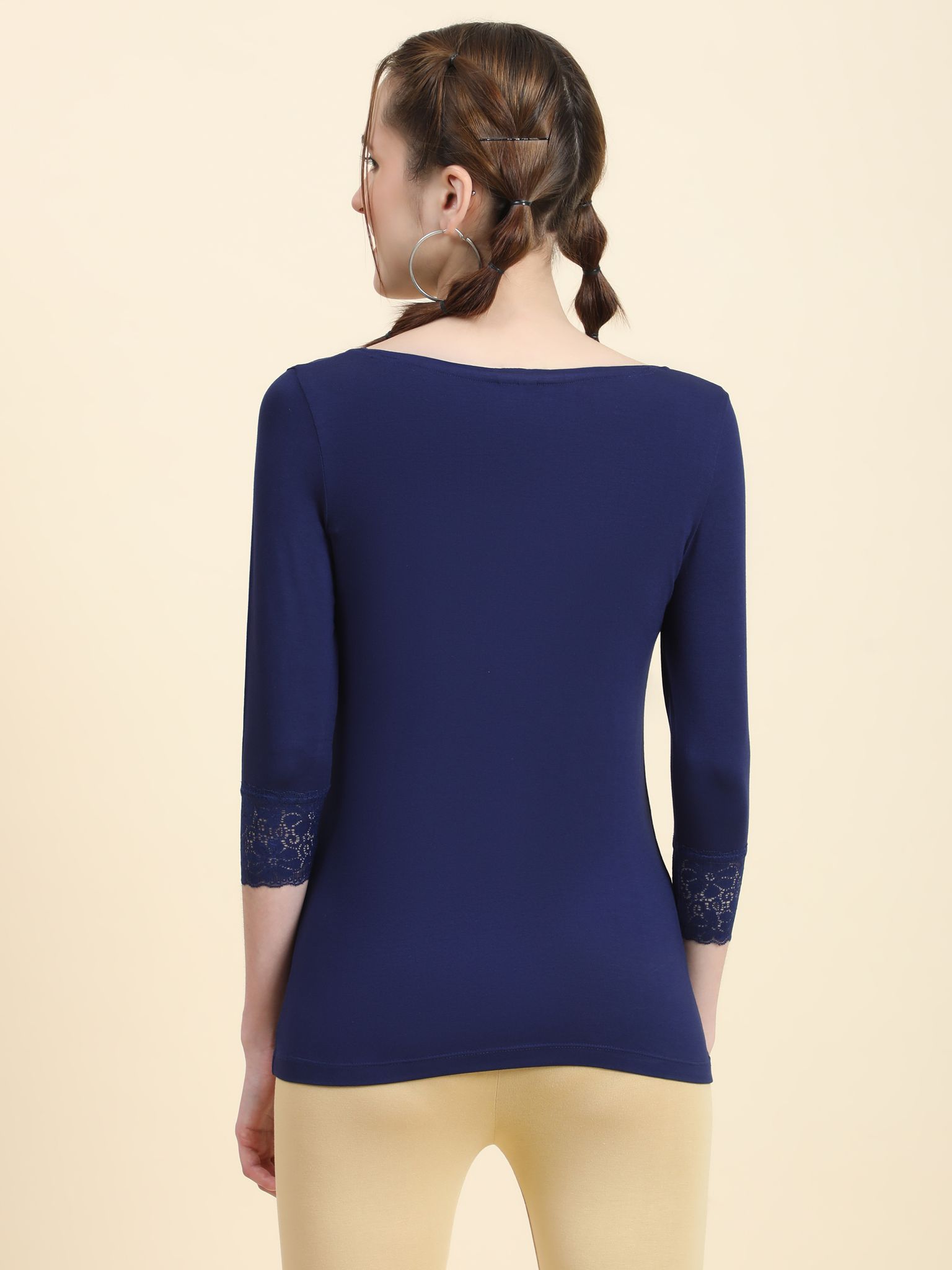 Outflits Ladies 3/4th Sleeve Lace Tshirt