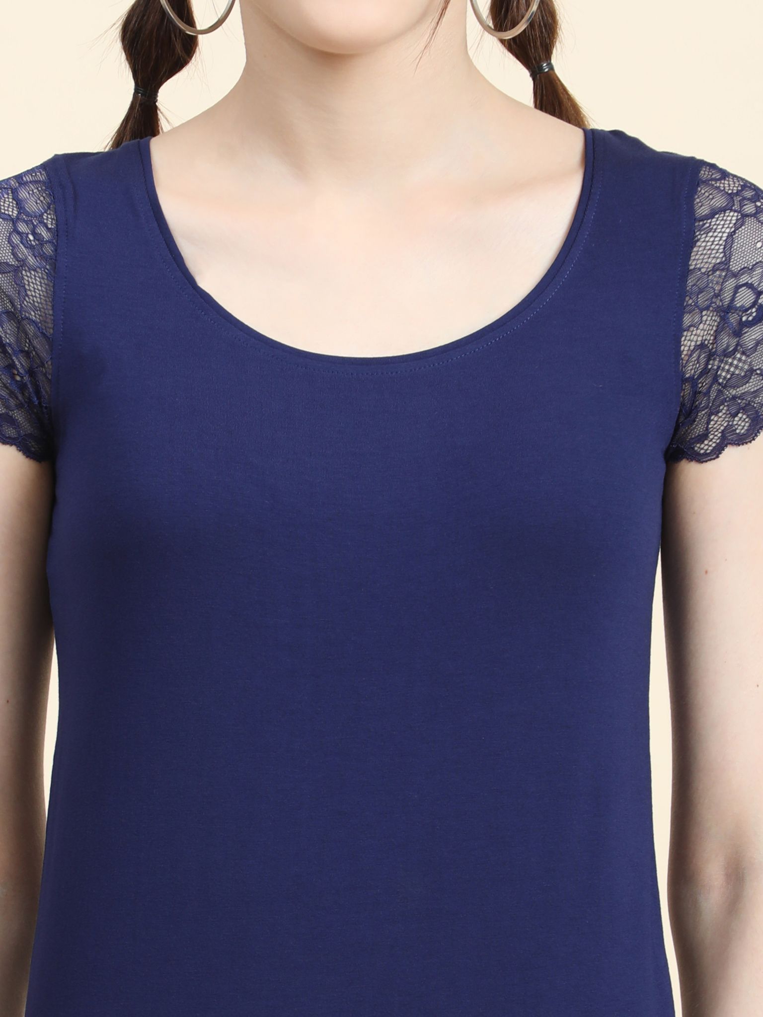 OUTFLITS Ladies Cuff Sleeve Lace Tshirt