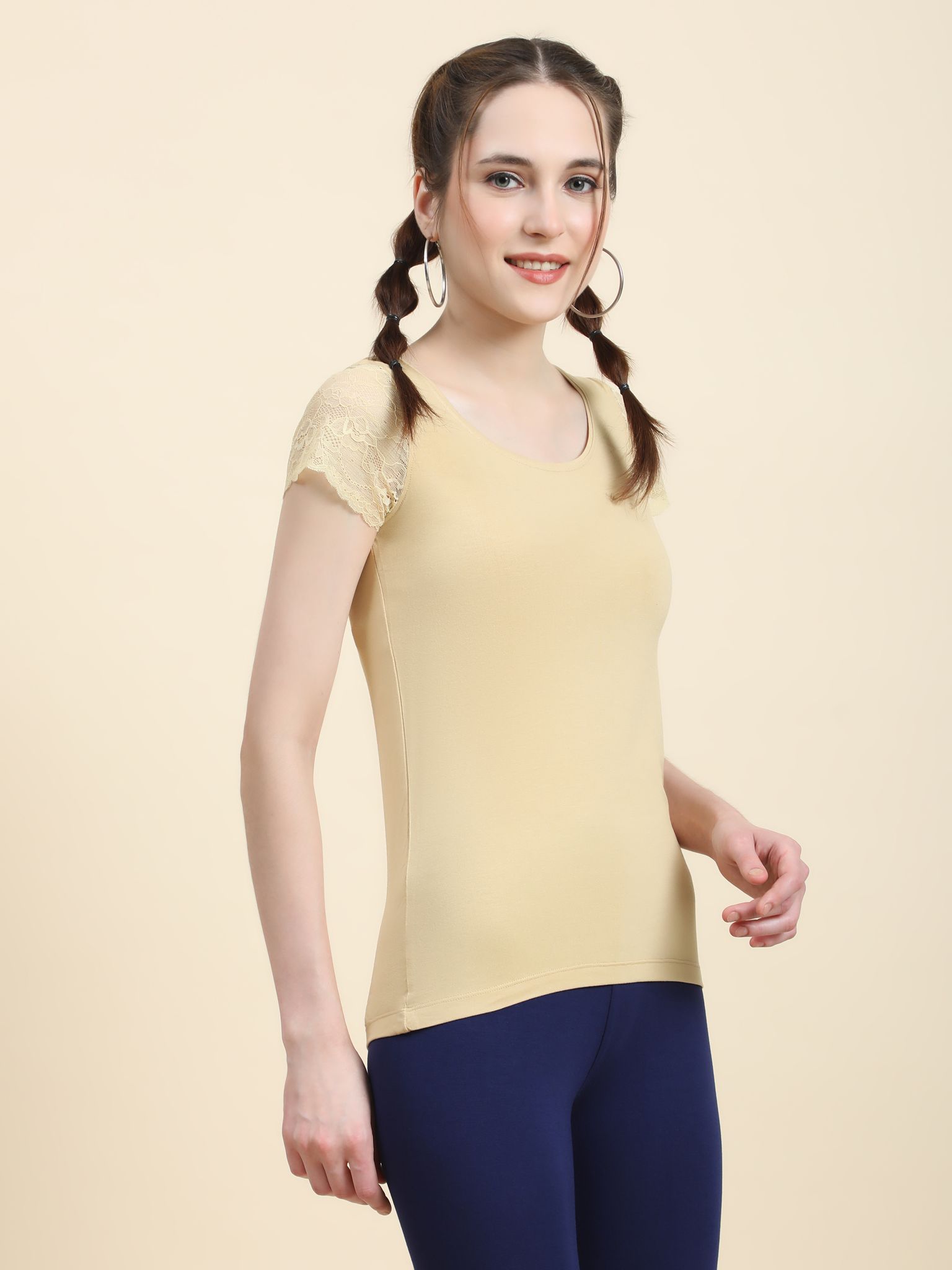 OUTFLITS Ladies Cuff Sleeve Lace Tshirt