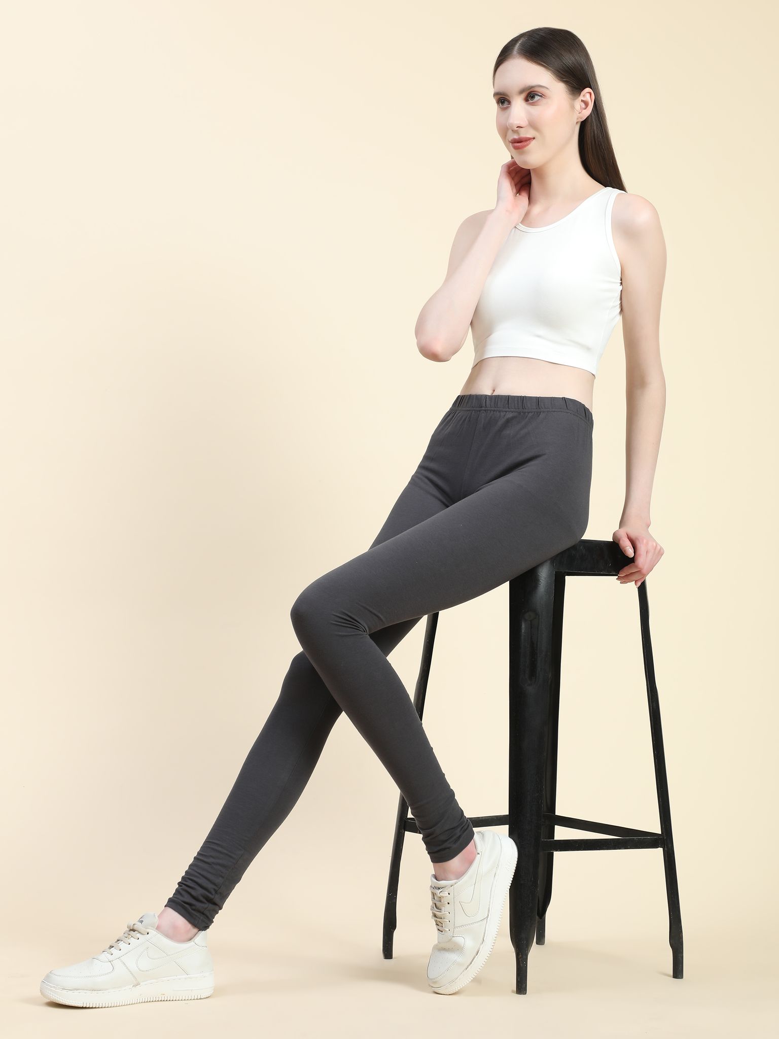 OUTFLITS Ladies Sleeveless Crop Top