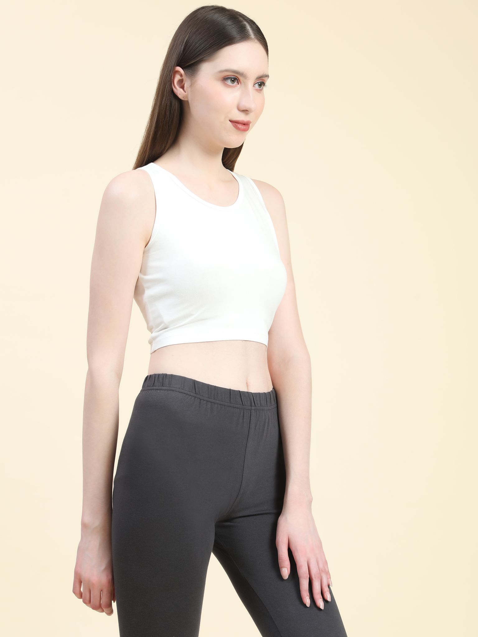 OUTFLITS Ladies Sleeveless Crop Top