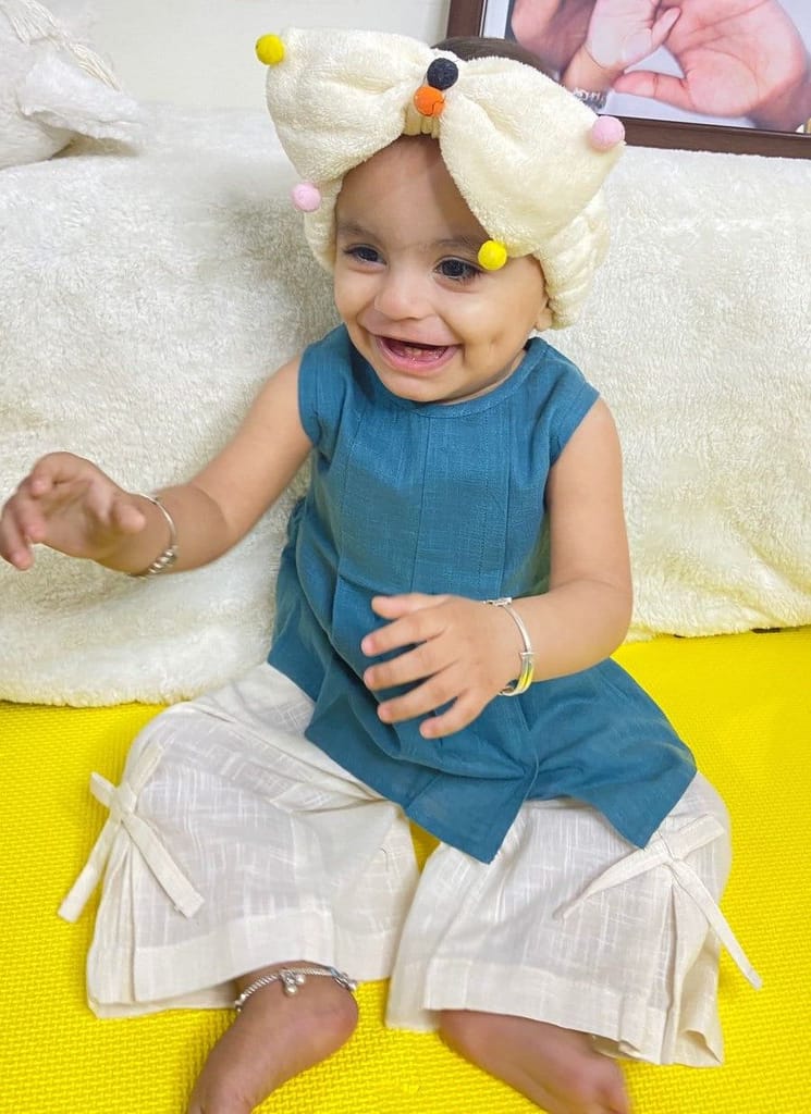 Daisy White Bow Pants