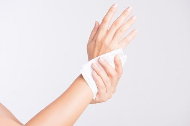 Claret Soft Napkin 27x30 cm, Pink, 100 Sheets, 1-Ply, Highly Absorbent & Super Soft, Ideal for Home, Restaurants, Office - Pack of 4