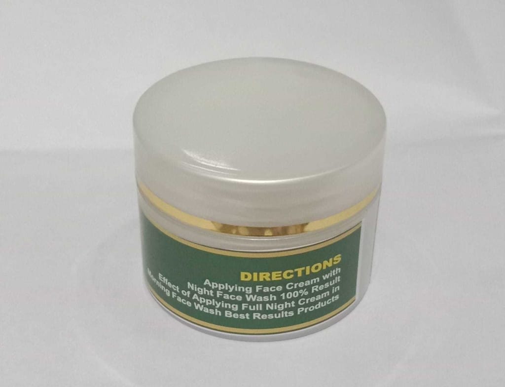 Plus Fairness Advance Whitening Cream - Skin Lightening and Brightening Cream - Fade Dark Spots, Hyperpigmentation, and Melasma - Even Skin Tone - For All Skin Types