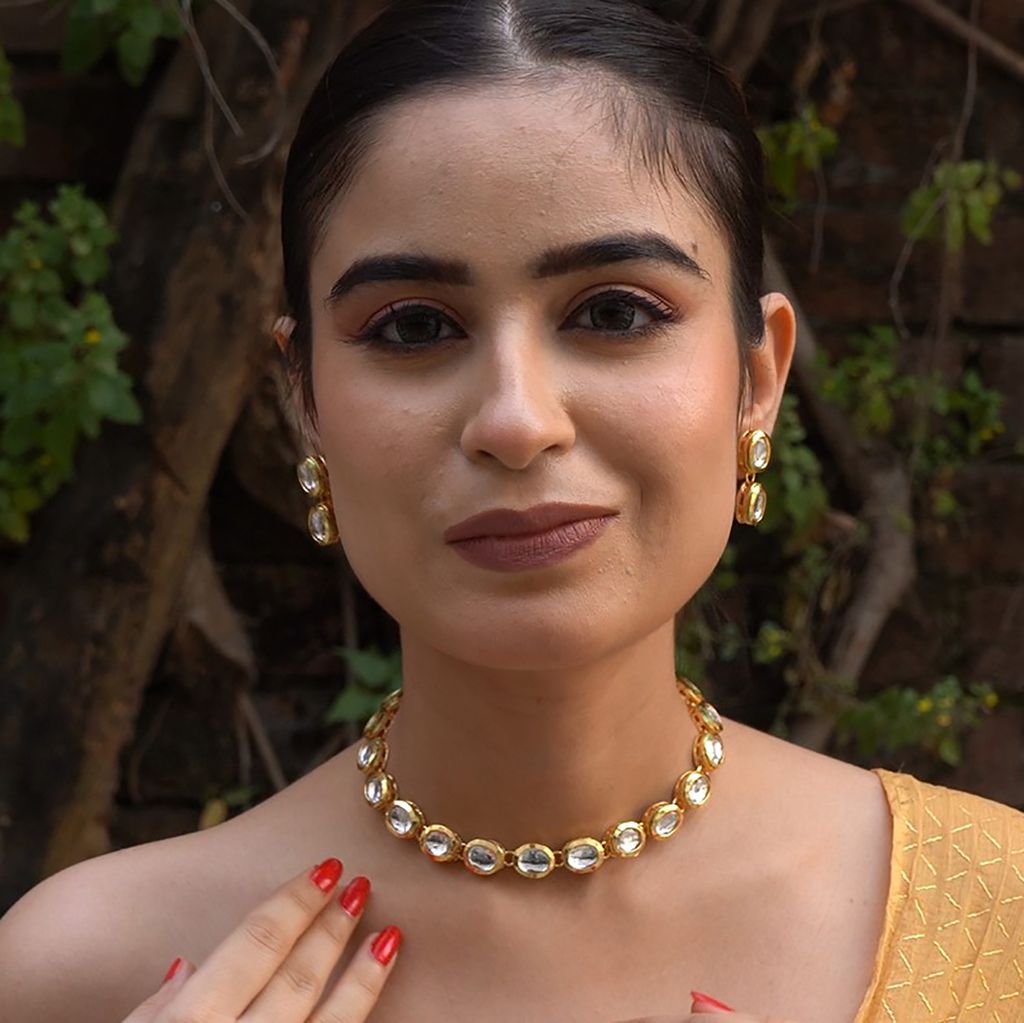 LUCKY JEWELLERY Back Meenakari 18K Gold Plated White color Uncut One Line Oval Kundan Stone Necklace Set with Earrings For Women & Girls (373-J5SK-1904)