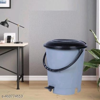  Plastic Swing Lid Trash Can
