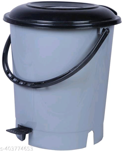 Plastic Swing Lid Trash Can