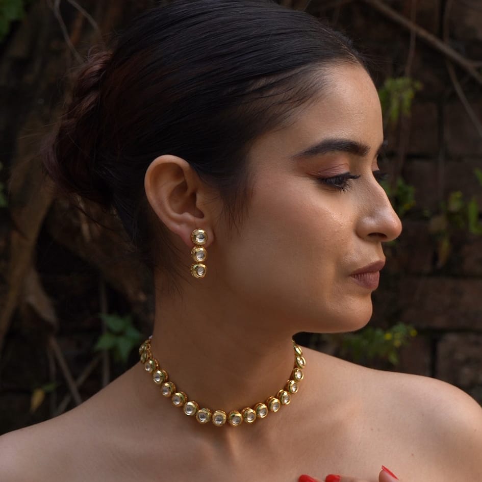 LUCKY JEWELLERY Back Meenakari 18K Gold Plated White color Uncut One Line Round Kundan Stone Necklace Set with Earrings Women & Girls (393-J5SK-1903)