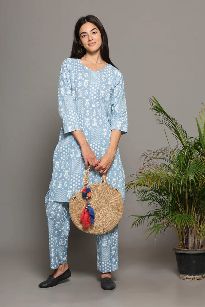 Chic Women BREATHABLES Women Cotton Printed Loungewear Kurta and Pants Co-ord Set 3/4 Sleeve  V 