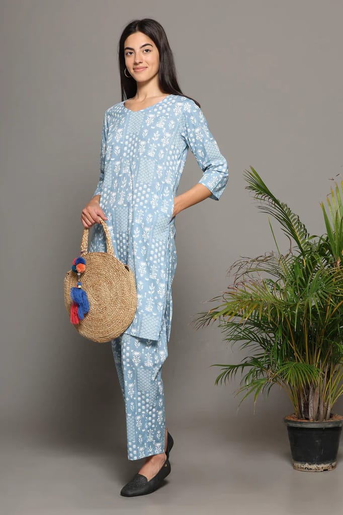 Chic Women BREATHABLES Women Cotton Printed Loungewear Kurta and Pants Co-ord Set 3/4 Sleeve  V 