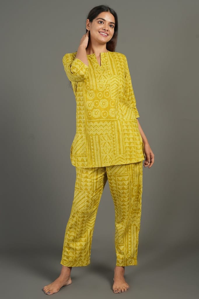 Chic Women Women's Blue Jaipuri Print Cotton Kurta and Pant Loungewear Set 2025 at ShopCircuit |