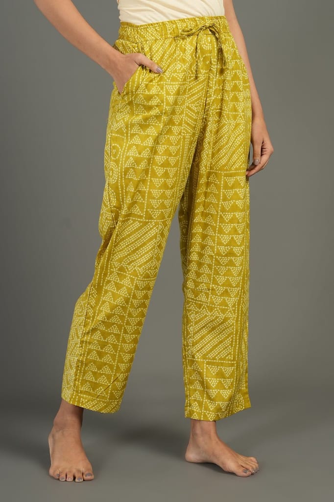 Chic Women Women's Blue Jaipuri Print Cotton Kurta and Pant Loungewear Set 2025 at ShopCircuit |