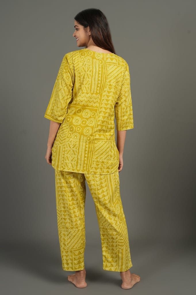 Chic Women Women's Blue Jaipuri Print Cotton Kurta and Pant Loungewear Set 2025 at ShopCircuit |
