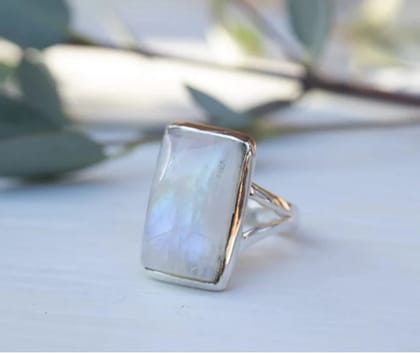  925 Sterling Silver Ring with Genuine Moonstone
