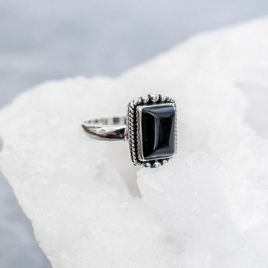 Sophisticated Women Sterling Silver Black Onyx Ring 2025 at ShopCircuit | ONDC