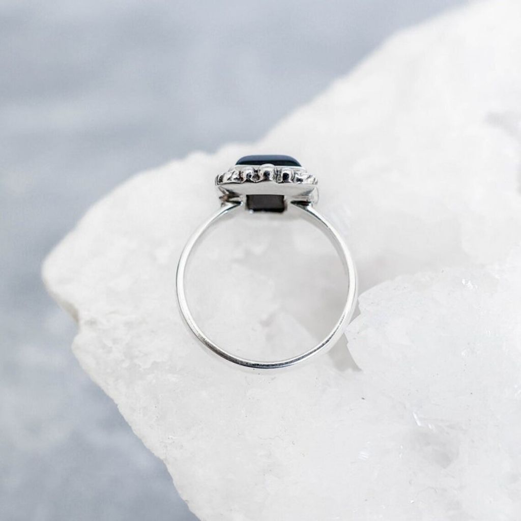 Sophisticated Women Sterling Silver Black Onyx Ring 2025 at ShopCircuit | ONDC