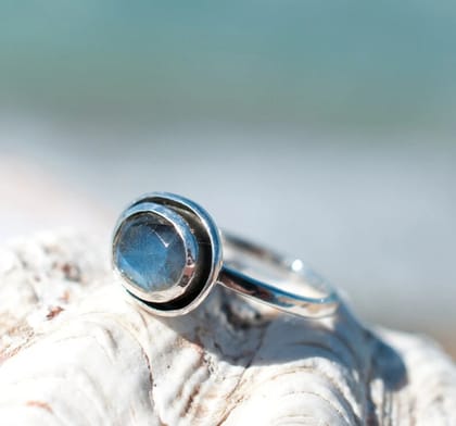 Labradorite Ring, 925 Sterling Silver Ring, Gemstone Ring, Handmade Jewelry, Solitaire Bohemian Ring