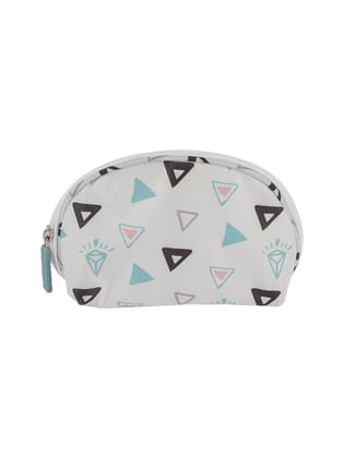 Market99 Travel Toiletries Pouch - D Shape