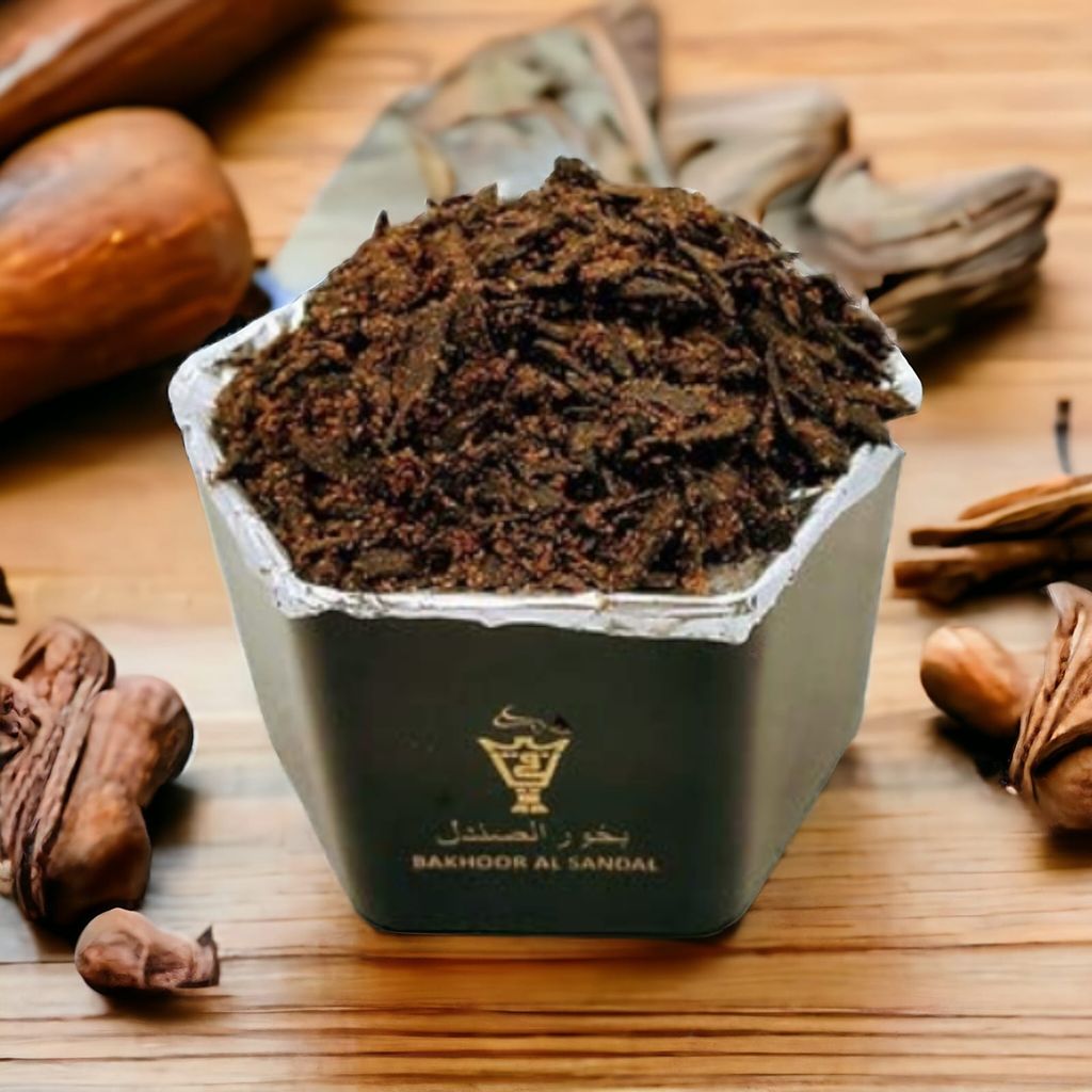 ALNAQI Bakhoor Al-Sandal-50gms| Perfect for Pooja and Relaxation| Made in India | rich sandalwood, Natural Wood Chips for Home & Office, Fresh & Soothing Fragrance |
