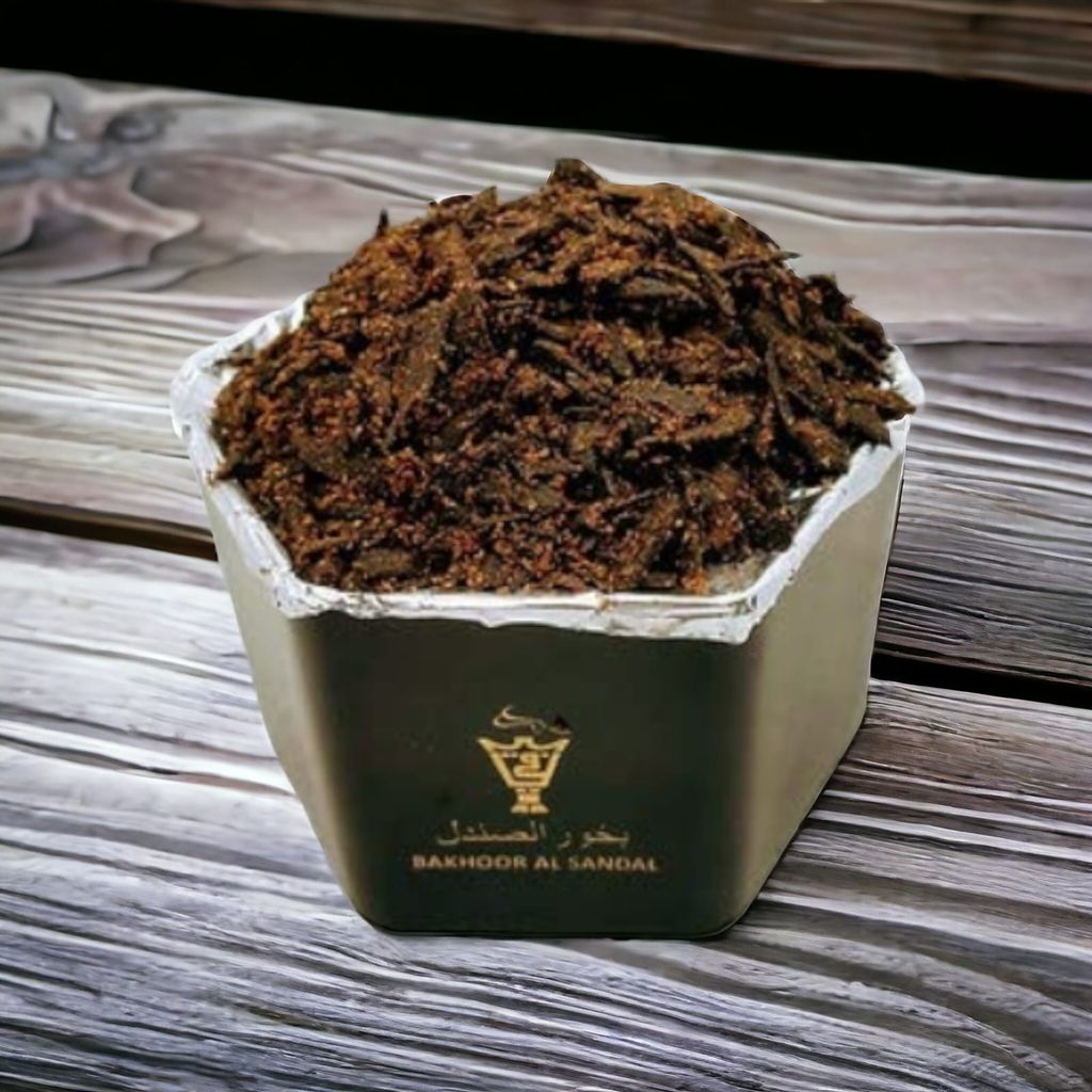 ALNAQI Bakhoor Al-Sandal-50gms| Perfect for Pooja and Relaxation| Made in India | rich sandalwood, Natural Wood Chips for Home & Office, Fresh & Soothing Fragrance |