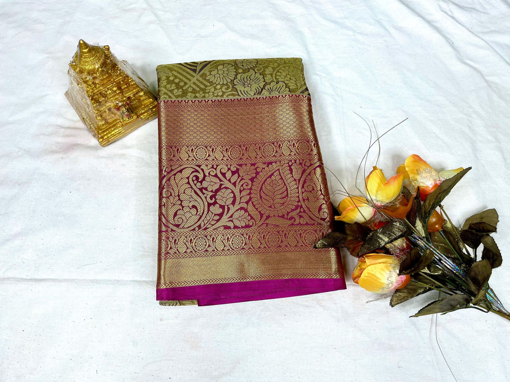  Green and Pink Kanchipuram Silk Saree With Blouse Piece