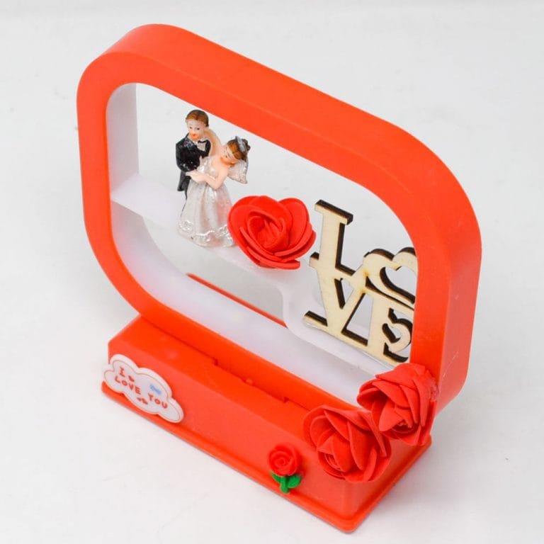 Romantic Couple Statue with LED Light