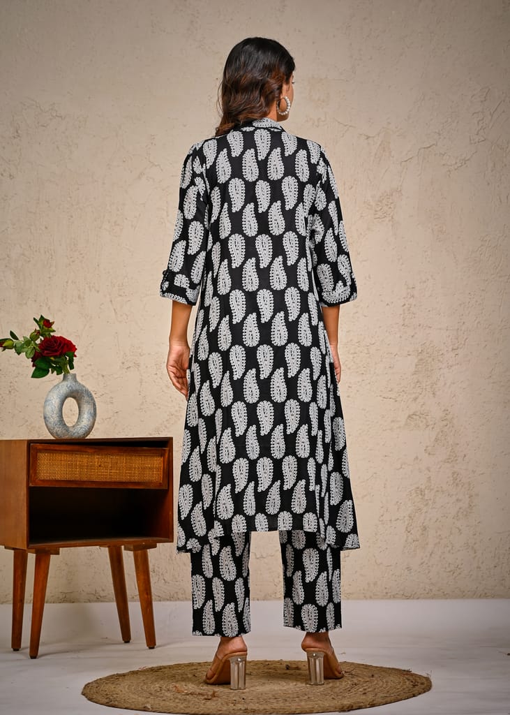 Latest Women Women's Black and White Paisley Print Kurta Palazzo Set 2025 at ShopCircuit | ONDC