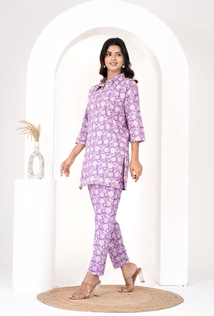Trendy Women Women's Floral Print Pajama Set 2025 at ShopCircuit | ONDC